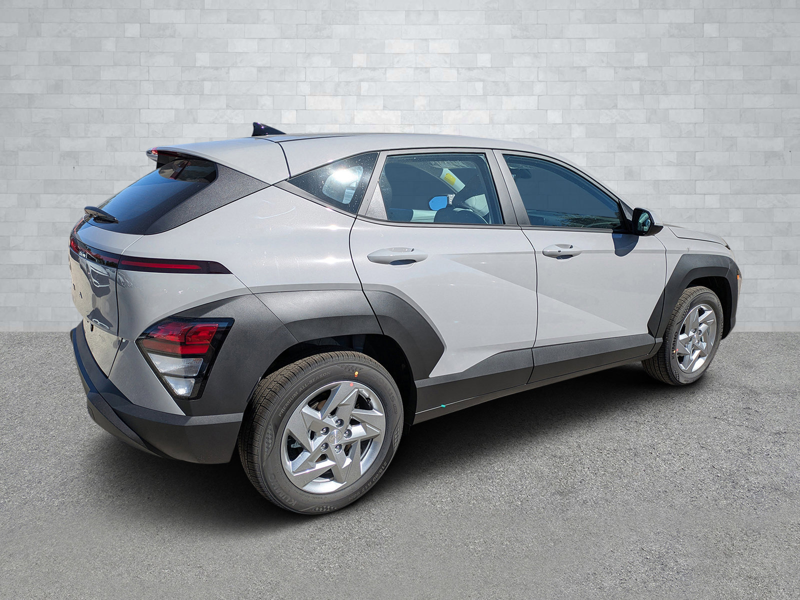 New 2026 Hyundai Kona SE image 5