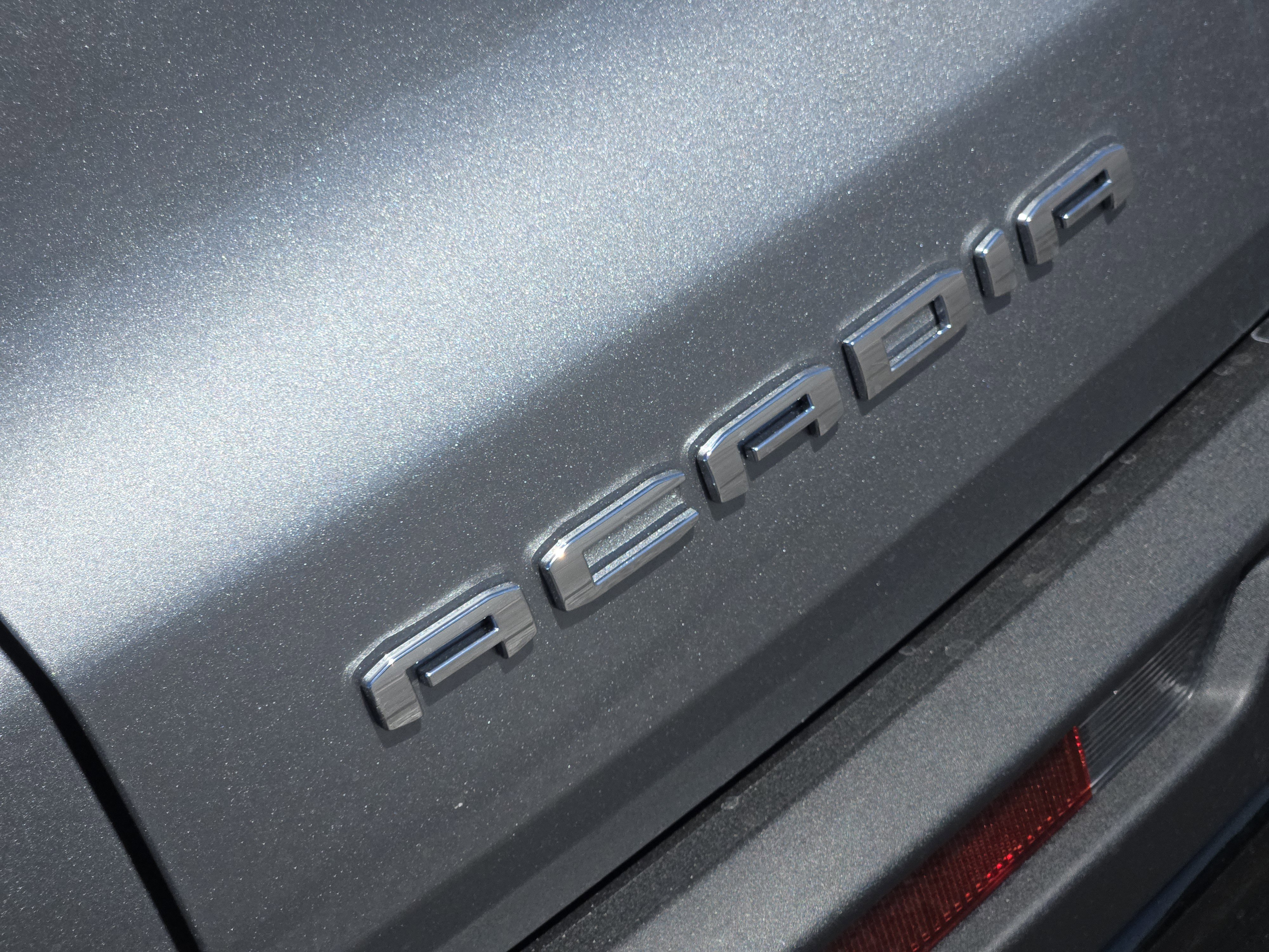 New 2026 GMC Acadia AT4 w/ Luxury Package image 8