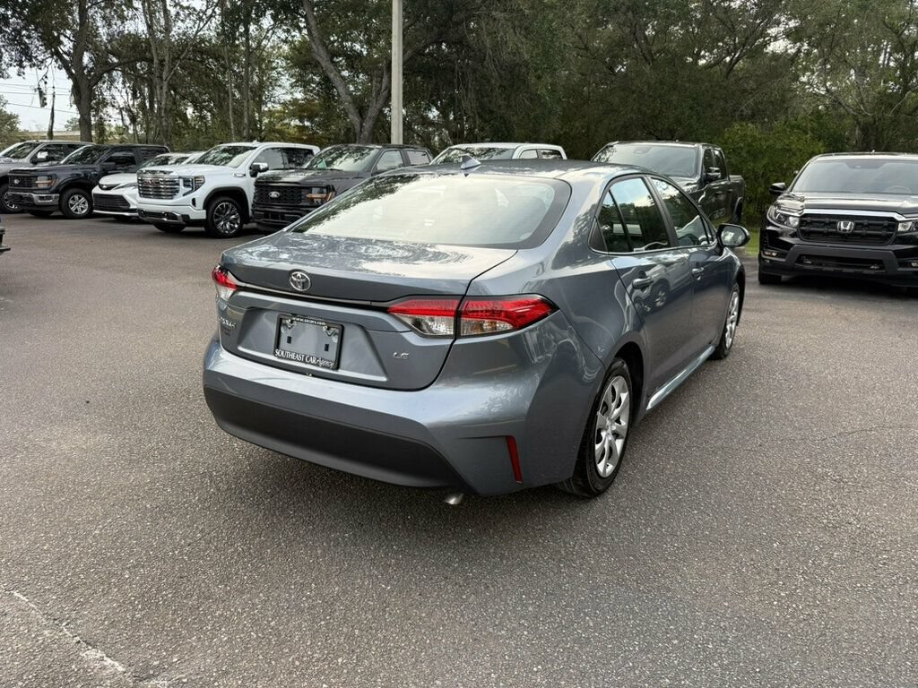 Used 2026 Toyota Corolla LE FWD image 9
