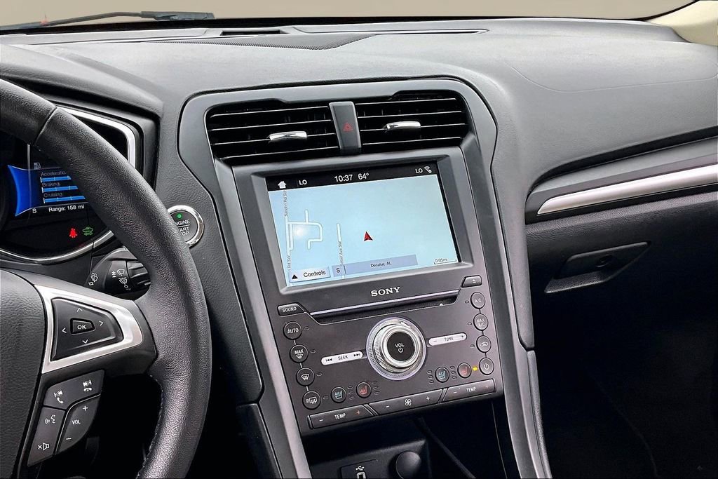 Used 2017 Ford Fusion Energi Titanium image 9