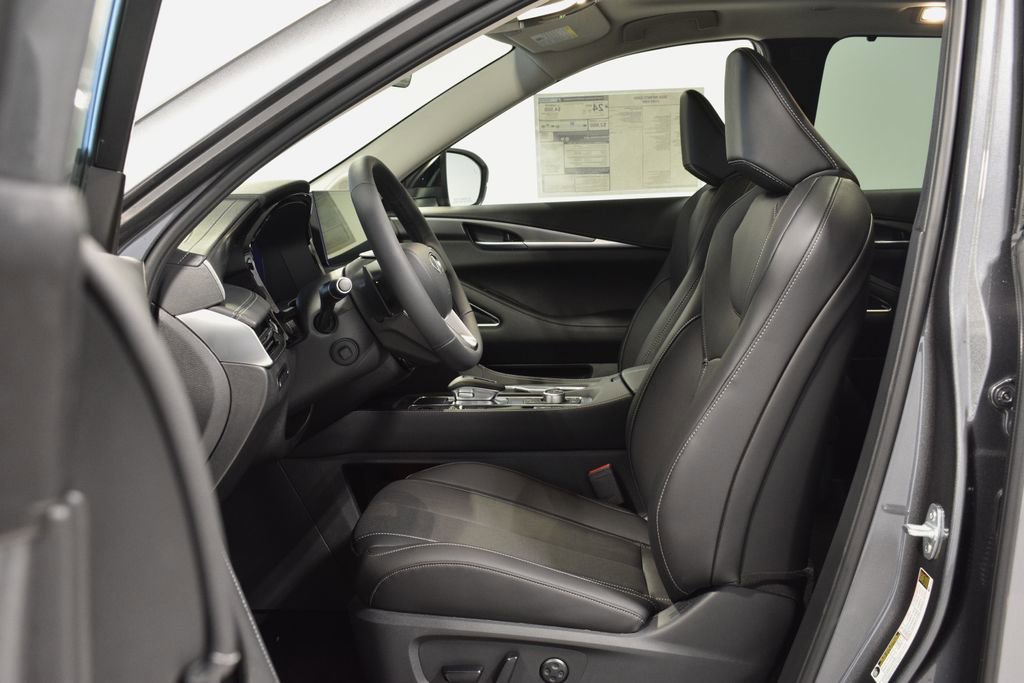 New 2026 INFINITI QX60 Luxe w/ Family Package image 10