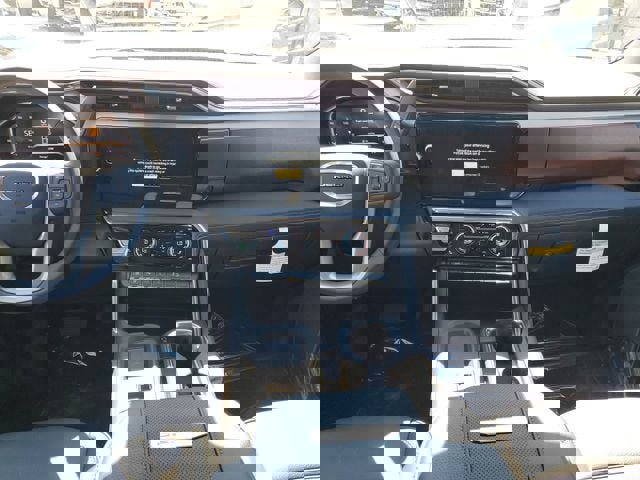 New 2026 GMC Sierra 2500 Denali w/ Denali Reserve Package image 15