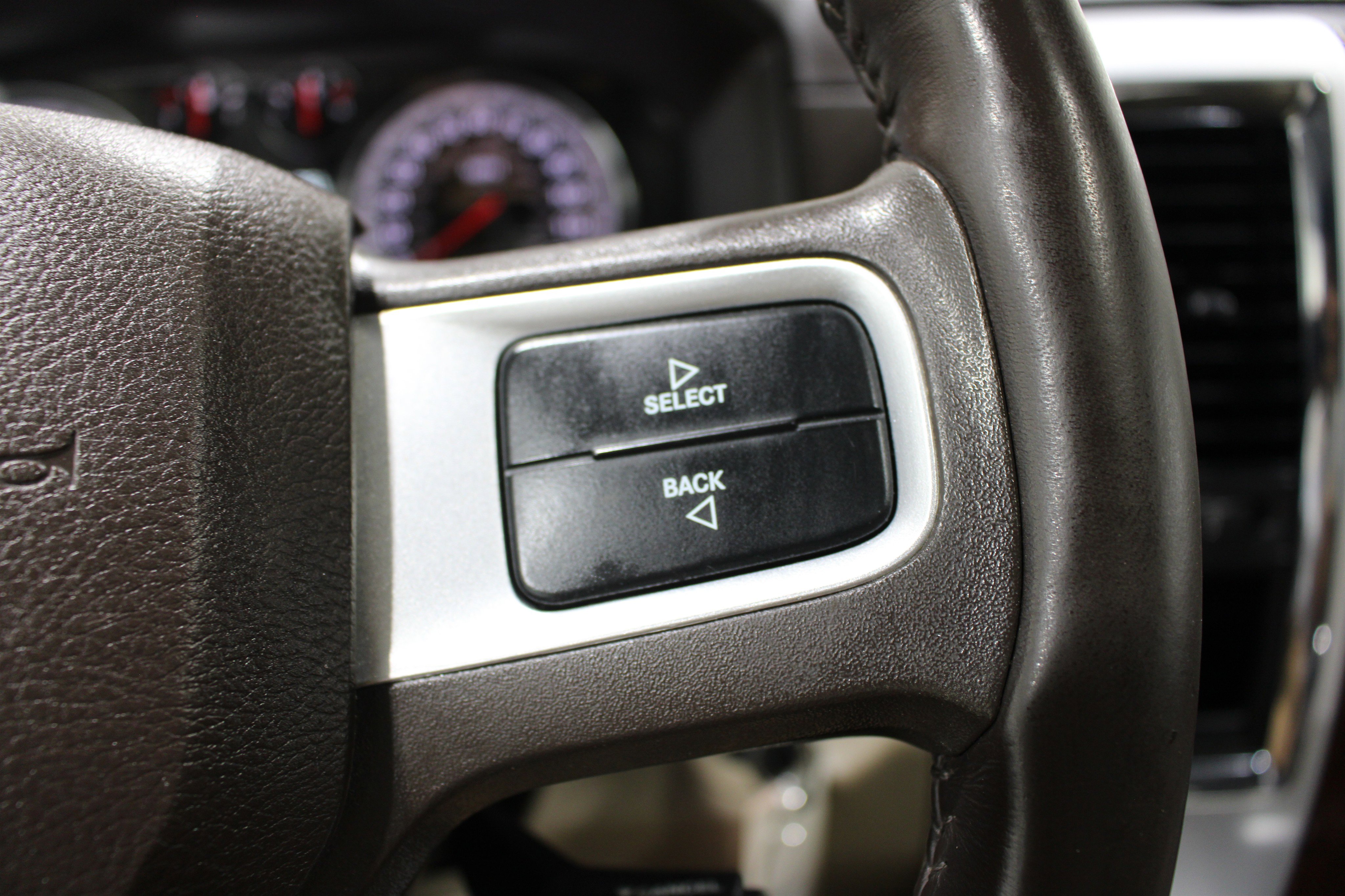 Used 2011 RAM 1500 Laramie RWD image 12