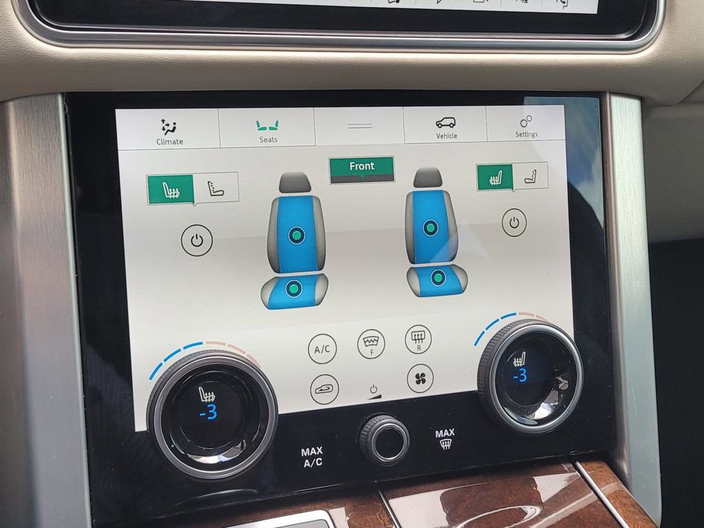 Used 2020 Land Rover Range Rover Long Wheelbase HSE image 29