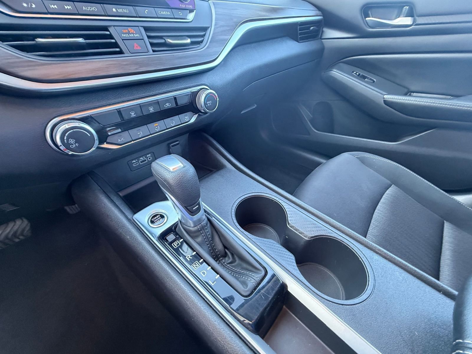 Used 2025 Nissan Altima 2.5 SV image 39