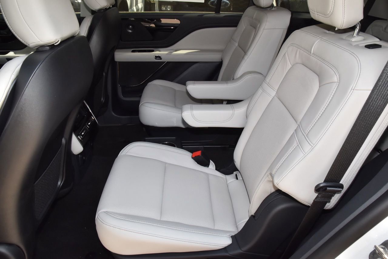 New 2026 Lincoln Aviator Reserve image 14