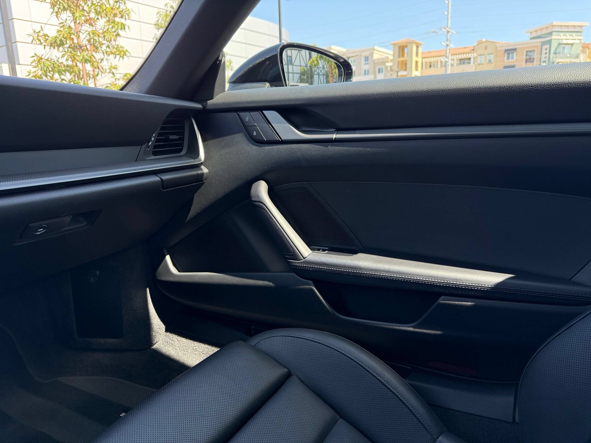 Certified 2023 Porsche 911 Carrera RWD image 25