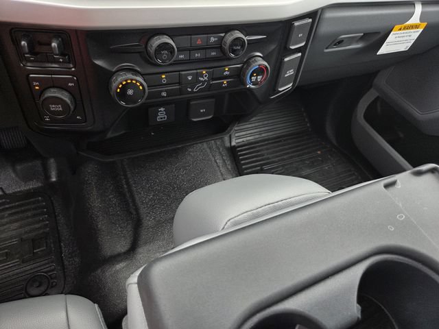 New 2026 Ford F250 XL w/ XL Off-Road Package AWD/4WD image 8