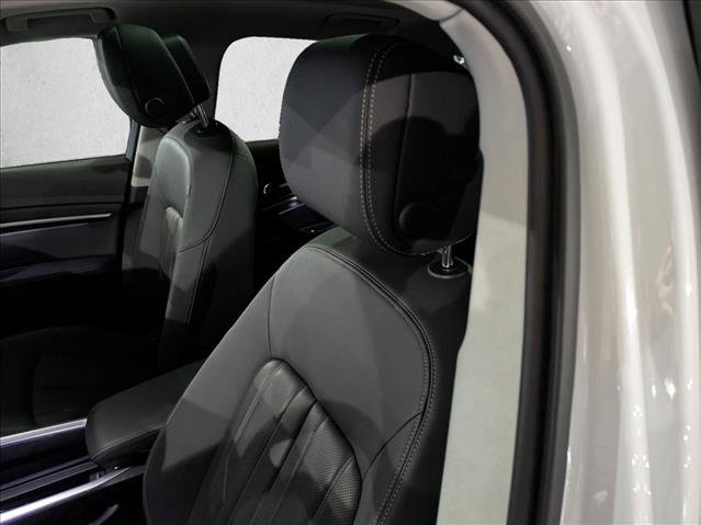 Used 2024 Audi Q8 e-tron Premium Plus w/ Premium Plus Package image 23