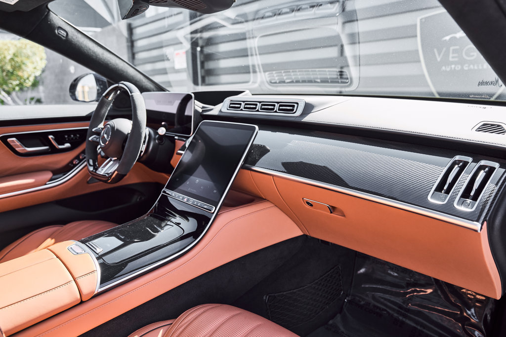 Used 2024 Mercedes-Benz S 63 AMG S image 41
