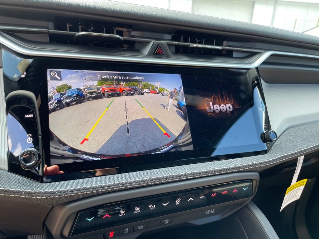 New 2026 Jeep Cherokee Laredo AWD/4WD image 15