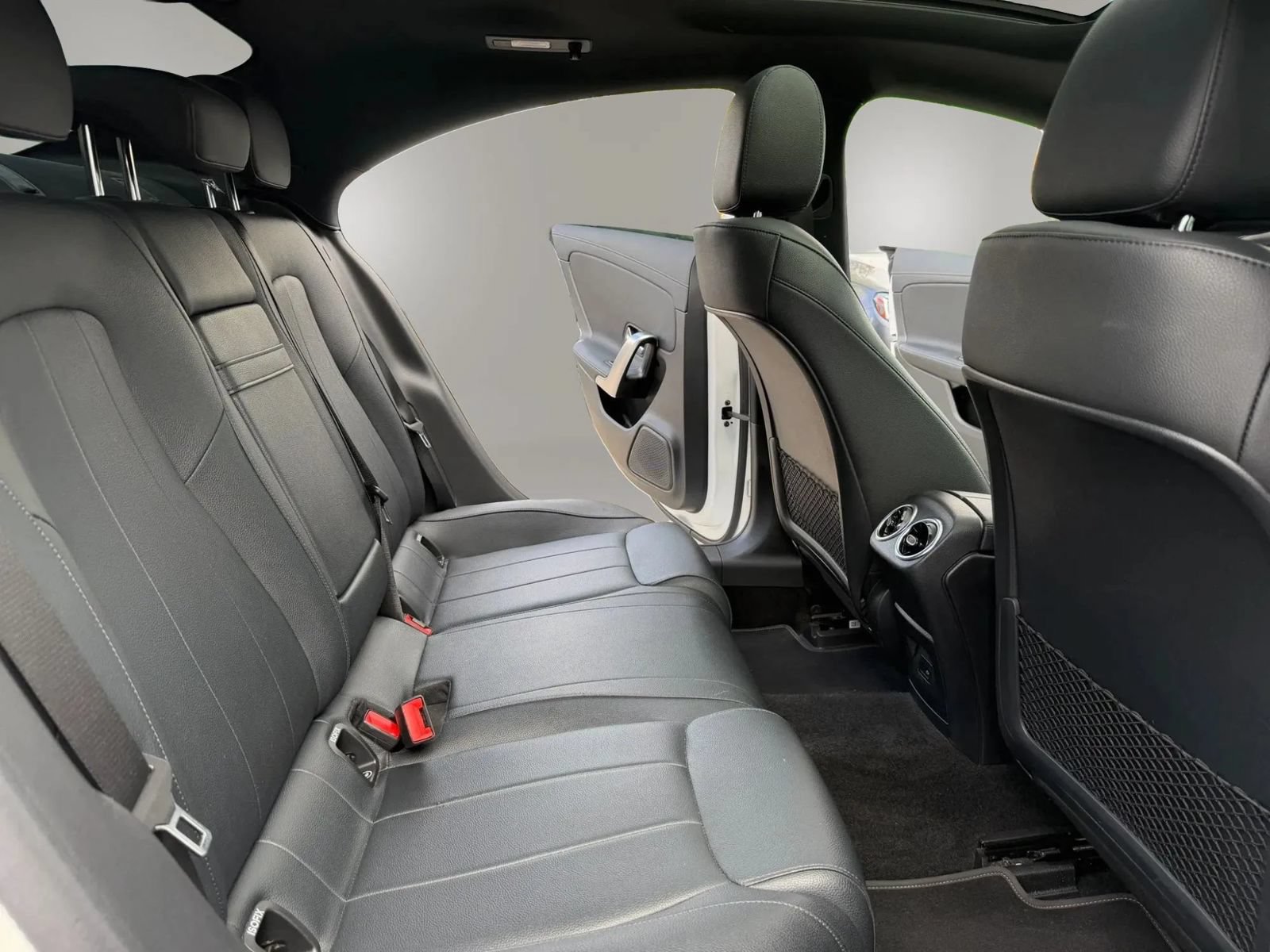 Used 2023 Mercedes-Benz CLA 250 w/ Premium Package image 15