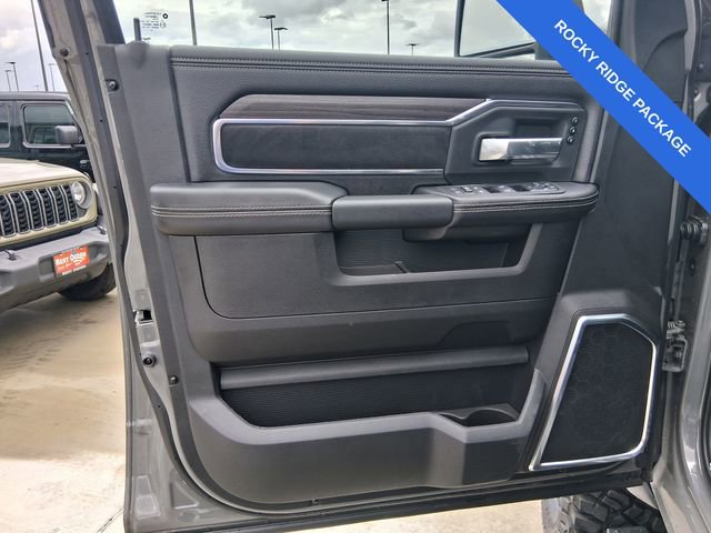 New 2026 RAM 2500 Laramie w/ Night Edition AWD/4WD image 18