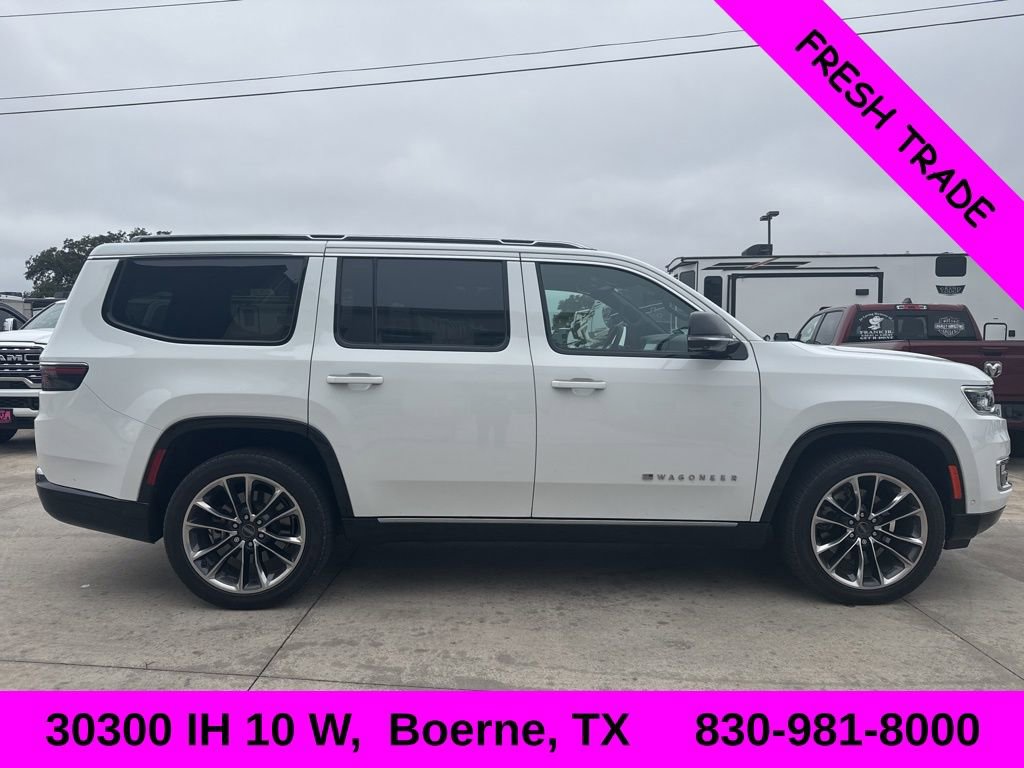 Used 2023 Jeep Wagoneer Series III w/ Premium Group I image 2