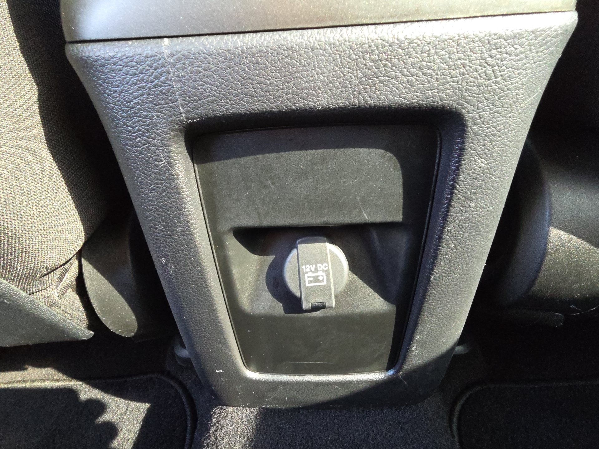 Used 2020 Dodge Journey SE w/ SE Popular Equipment Group FWD image 29