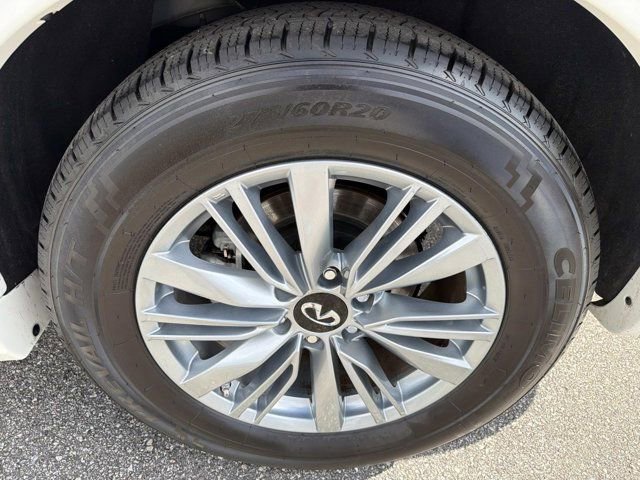 Used 2024 INFINITI QX80 Luxe RWD image 32