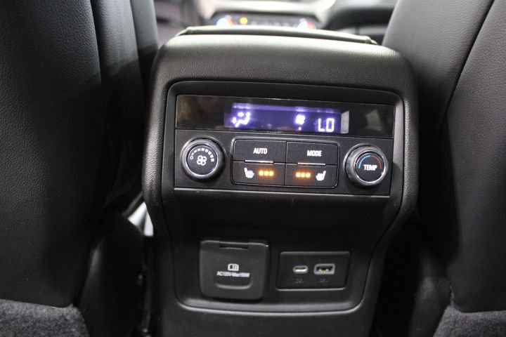 Used 2021 GMC Acadia Denali w/ Denali Technology Package AWD/4WD image 24