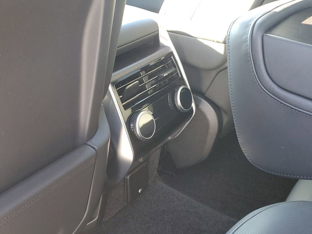 Used 2024 Land Rover Range Rover Autobiography image 30