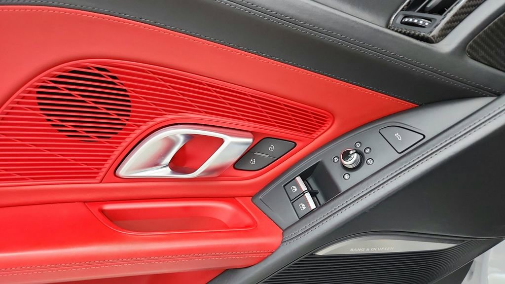 Used 2017 Audi R8 V10 w/ Carbon Exterior Package image 17