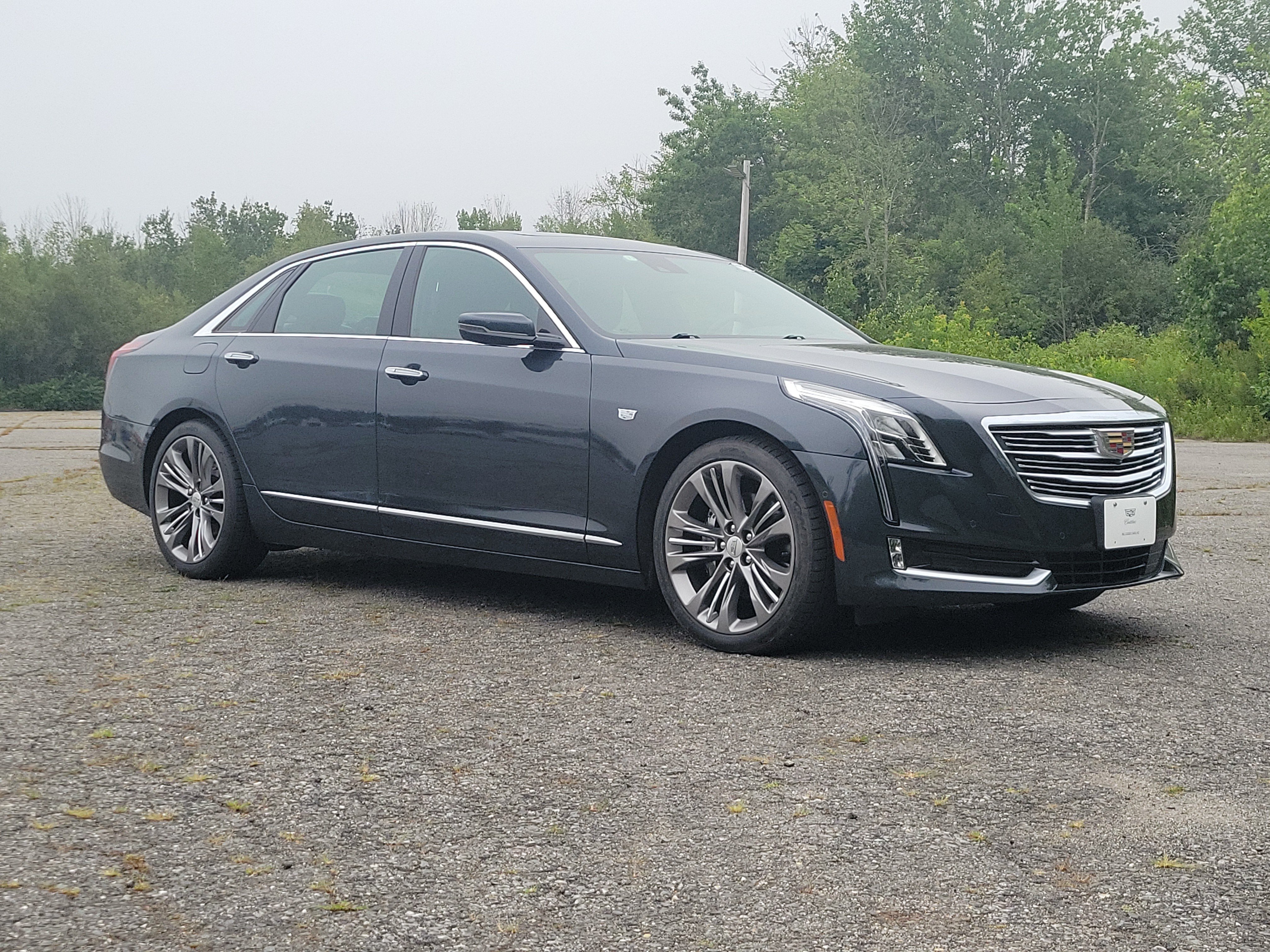 Used 2018 Cadillac CT6 Platinum AWD/4WD image 3