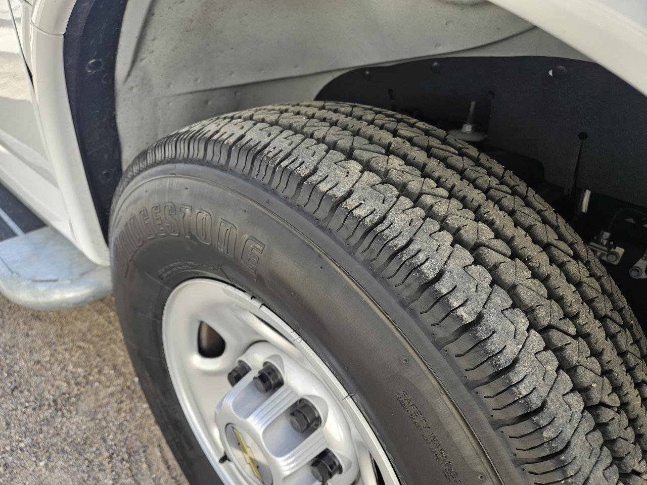 Used 2024 Chevrolet Express 2500 w/ Driver Convenience Package image 21