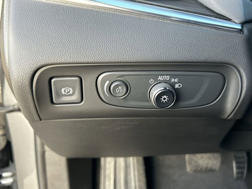 Used 2021 Buick Enclave Preferred image 18