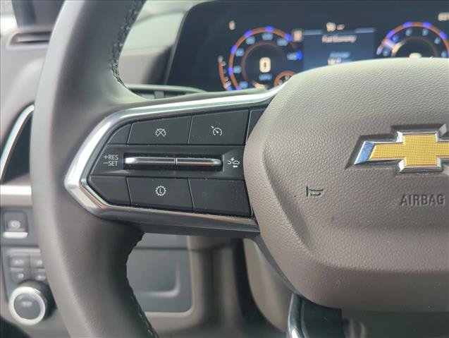 Used 2025 Chevrolet Suburban LS AWD/4WD image 12