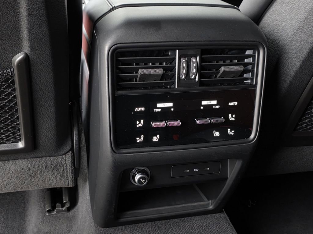 Certified 2025 Porsche Cayenne Coupe image 23