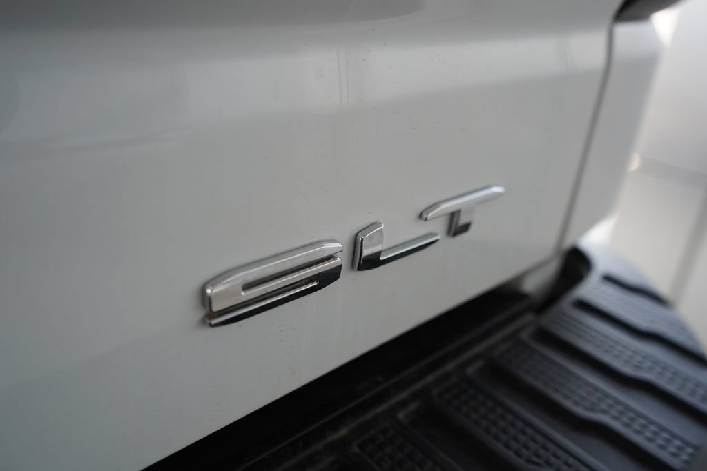 Used 2025 GMC Sierra 1500 SLT RWD image 8