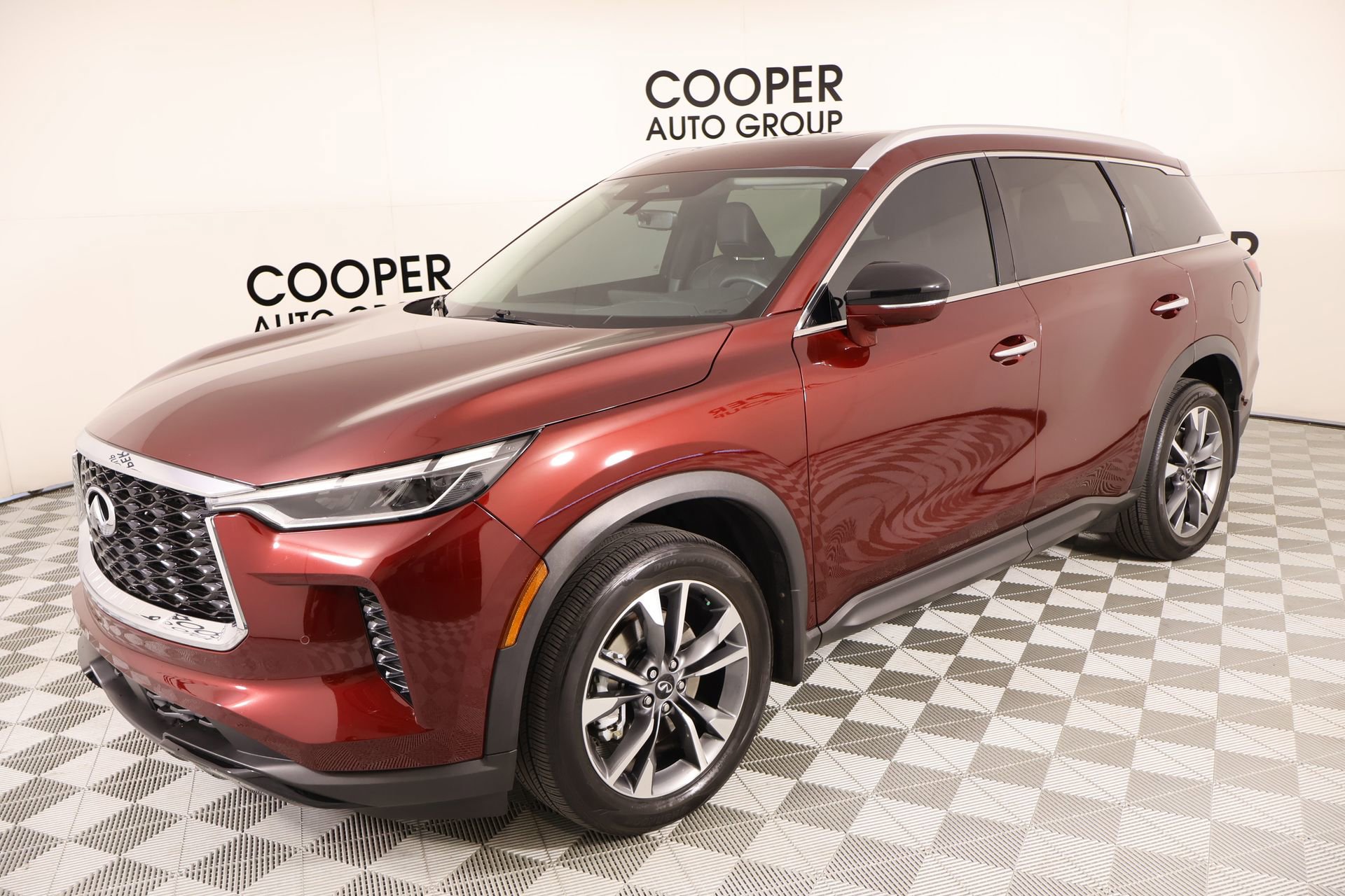 Used 2024 INFINITI QX60 Luxe image 10