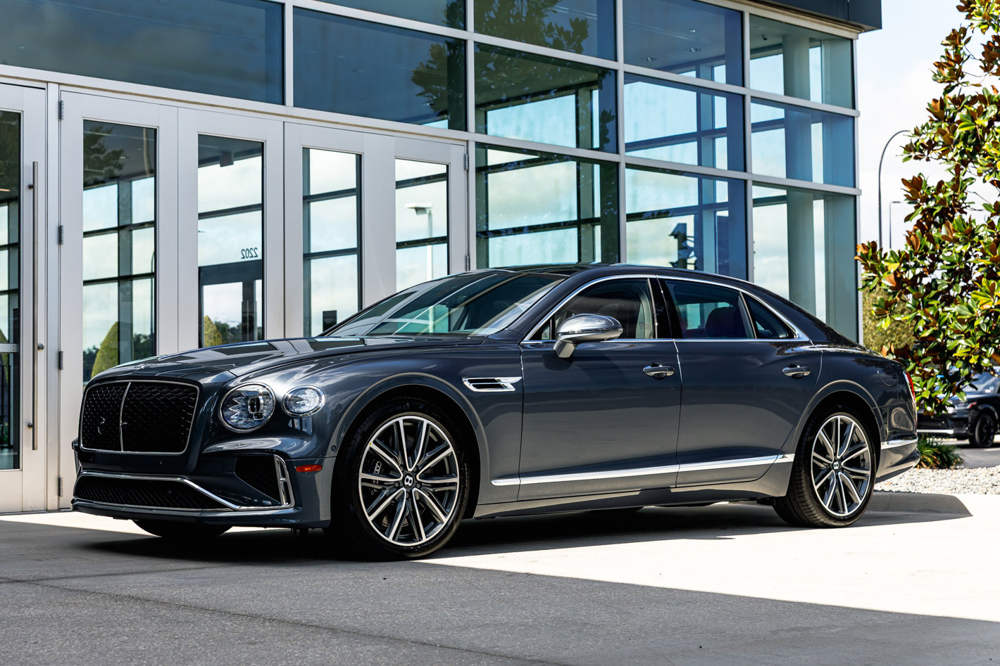 New 2026 Bentley Flying Spur Plug-In Hybrid image 16