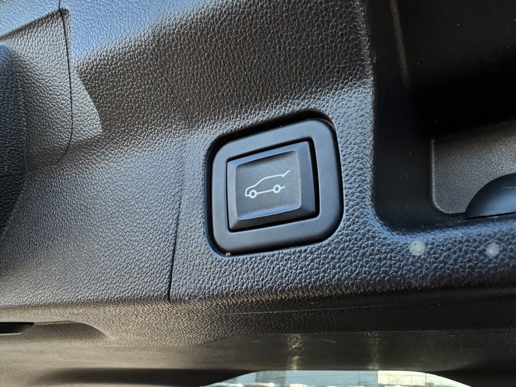 Used 2023 GMC Acadia Denali w/ Black Diamond Edition AWD/4WD image 20