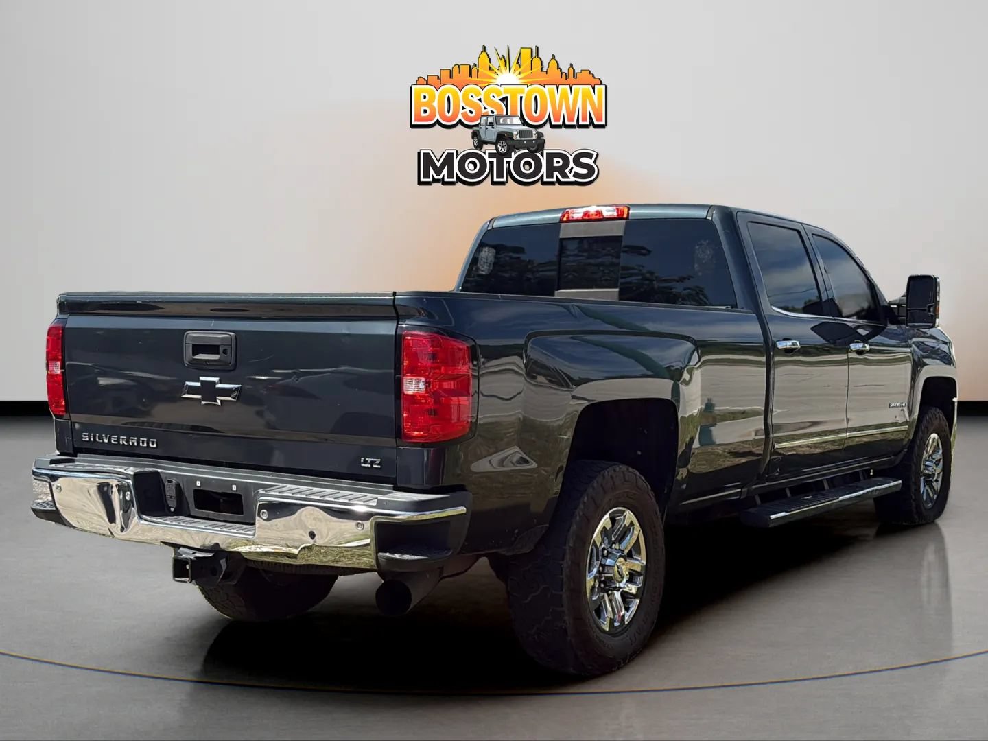 Used 2018 Chevrolet Silverado 2500 LTZ w/ Duramax Plus Package RWD image 7