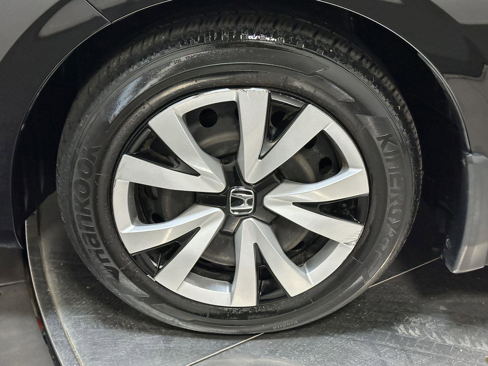 Used 2023 Honda Civic LX image 18