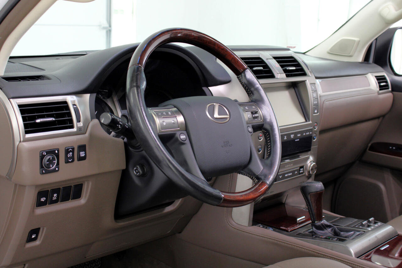 Used 2016 Lexus GX 460 Premium image 32