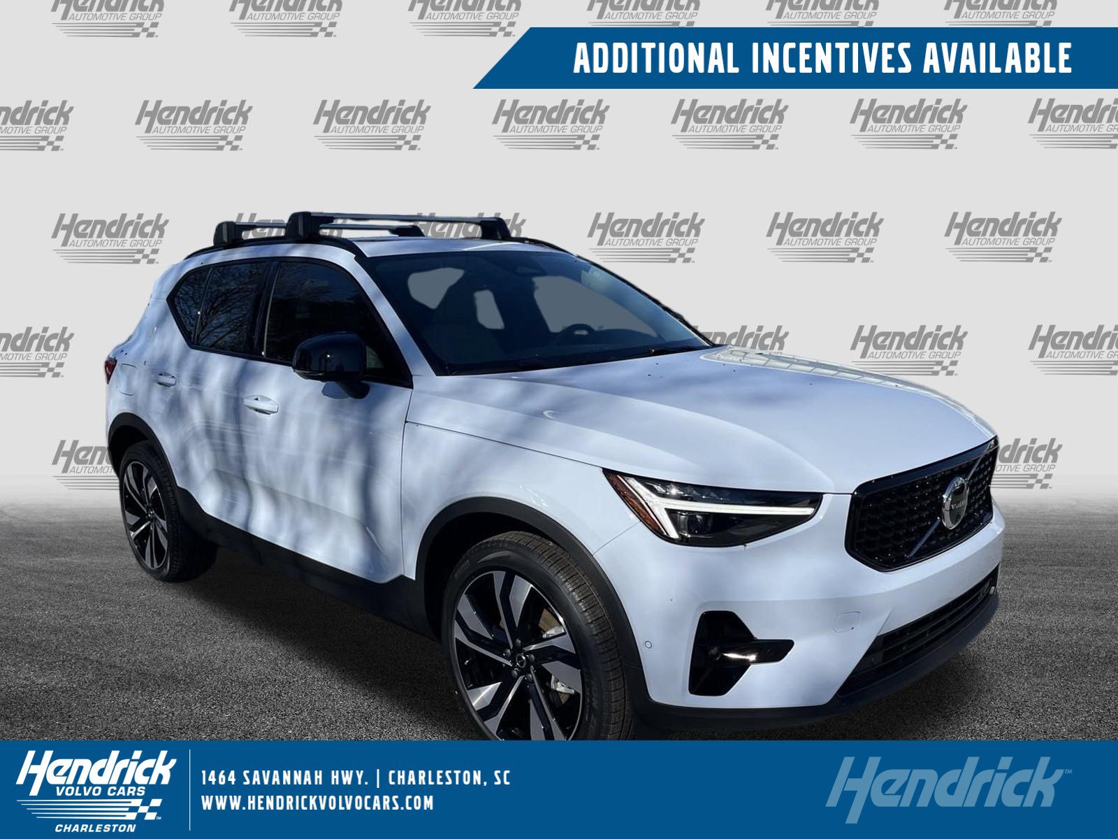 New 2025 Volvo XC40 B5 Ultra w/ Protection Package Premier