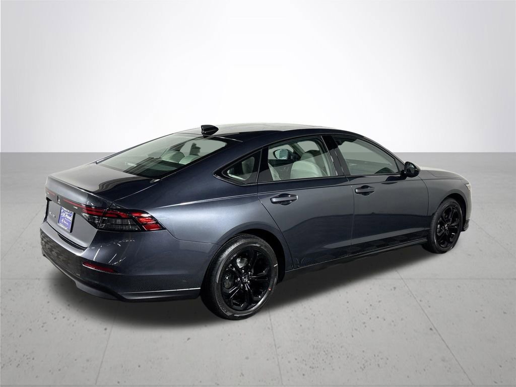 New 2025 Honda Accord SE image 7