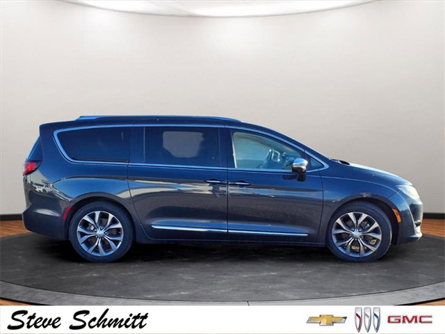 Used 2019 Chrysler Pacifica Limited w/ Advanced Safetytec Group image 34