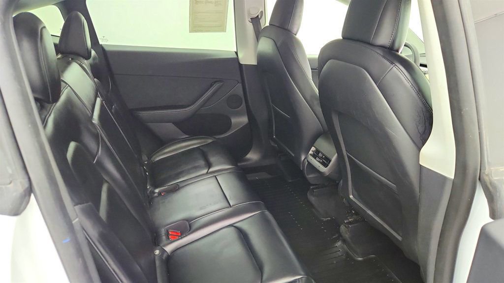 Used 2022 Tesla Model Y Performance image 27