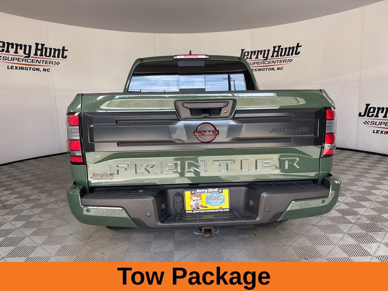 Used 2025 Nissan Frontier PRO-4X w/ Pro Convenience Package AWD/4WD image 6
