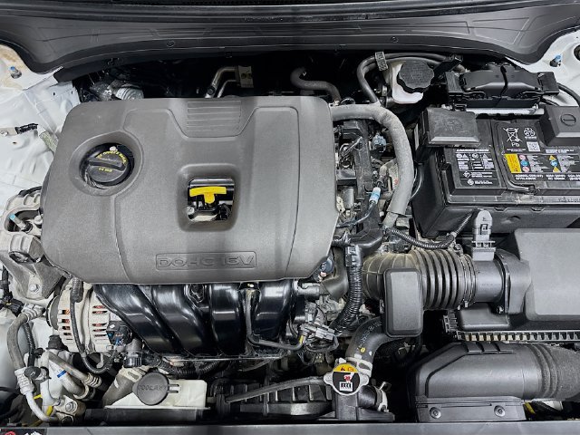 Certified 2023 Kia Forte LXS FWD image 28