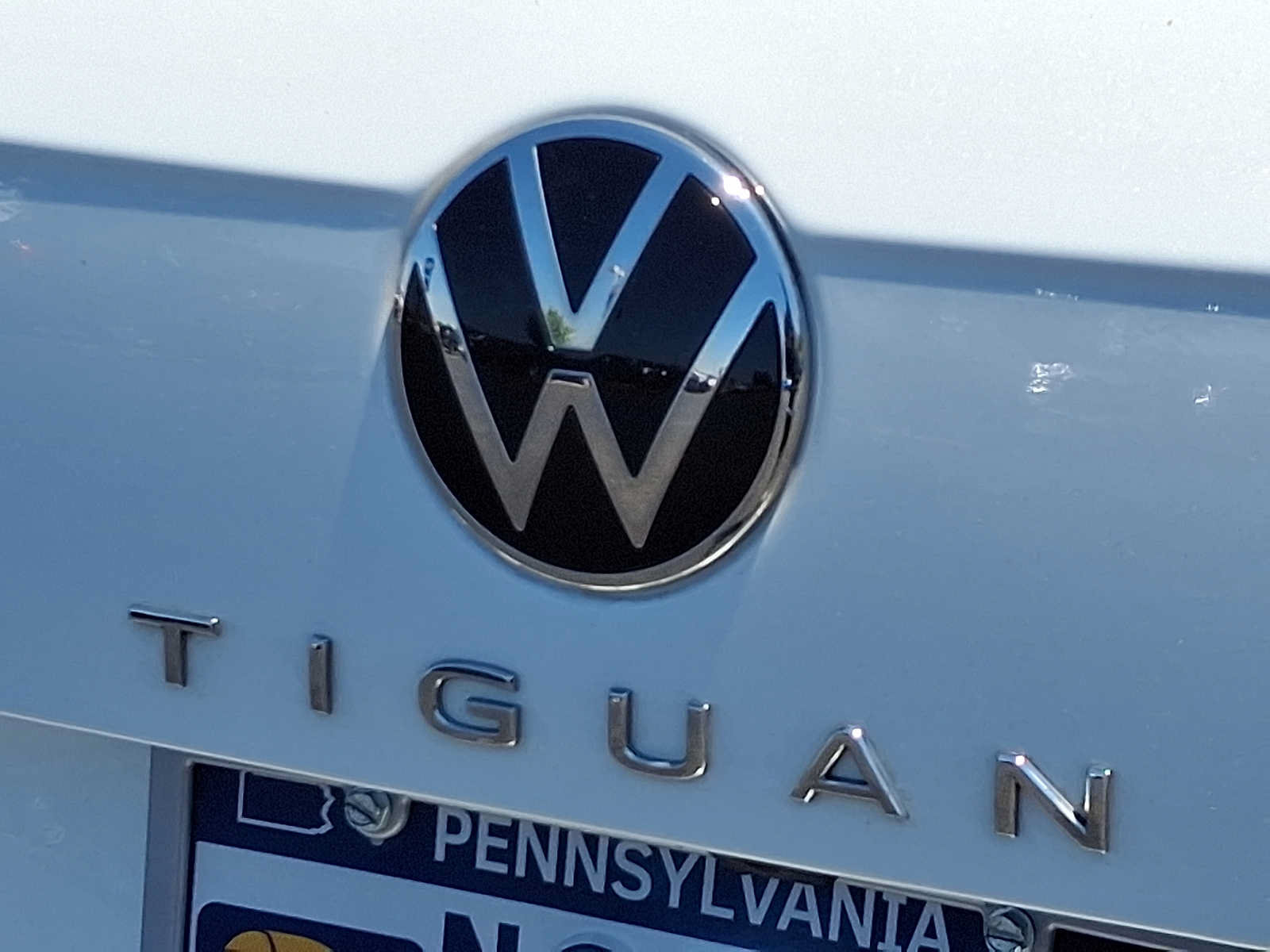 Used 2022 Volkswagen Tiguan SE R-Line AWD/4WD image 29