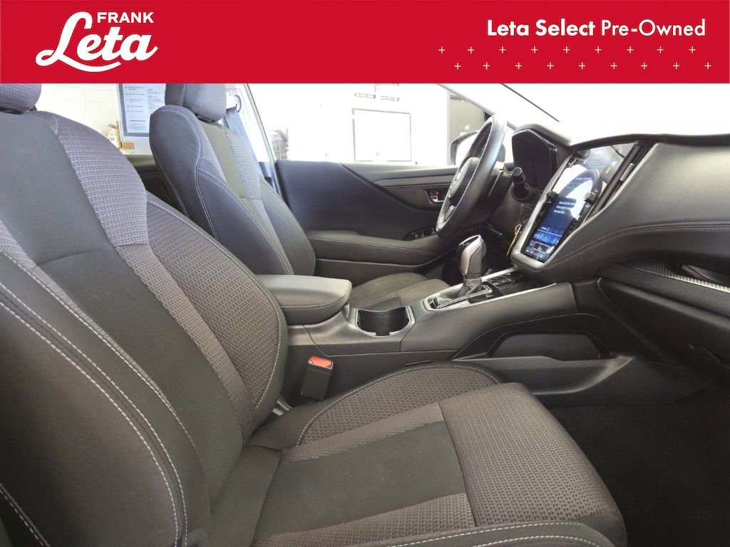Used 2024 Subaru Outback Premium AWD/4WD image 19