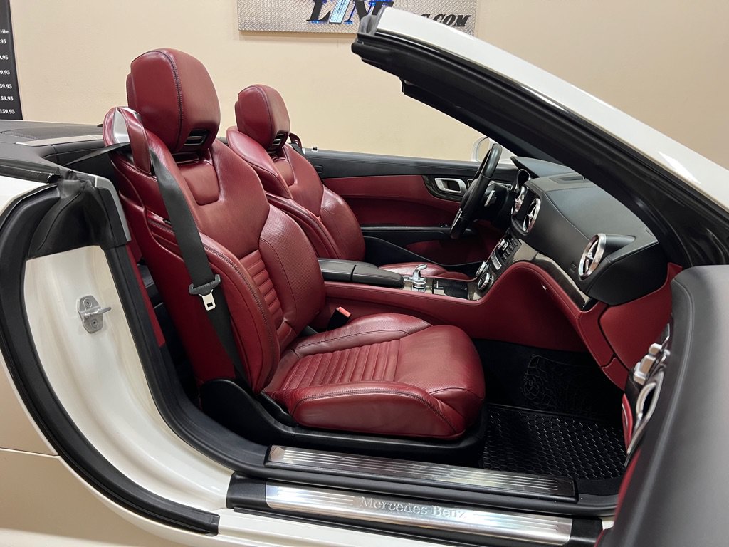 Used 2013 Mercedes-Benz SL 550 w/ Premium Pkg image 34