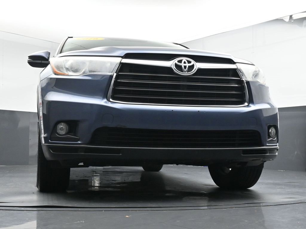 Used 2016 Toyota Highlander XLE image 40