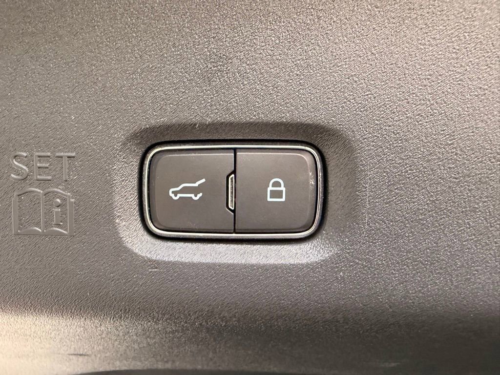 Used 2025 Ford Expedition Max Active image 11