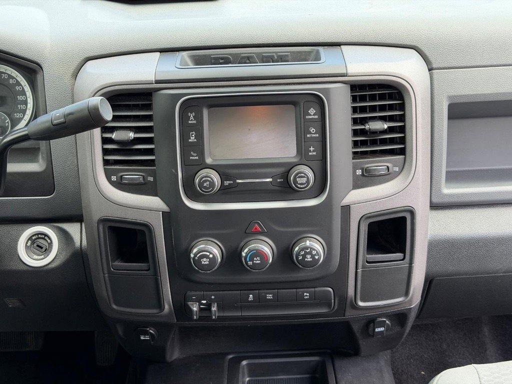 Used 2014 RAM 2500 Tradesman w/ Chrome Appearance Group AWD/4WD image 13