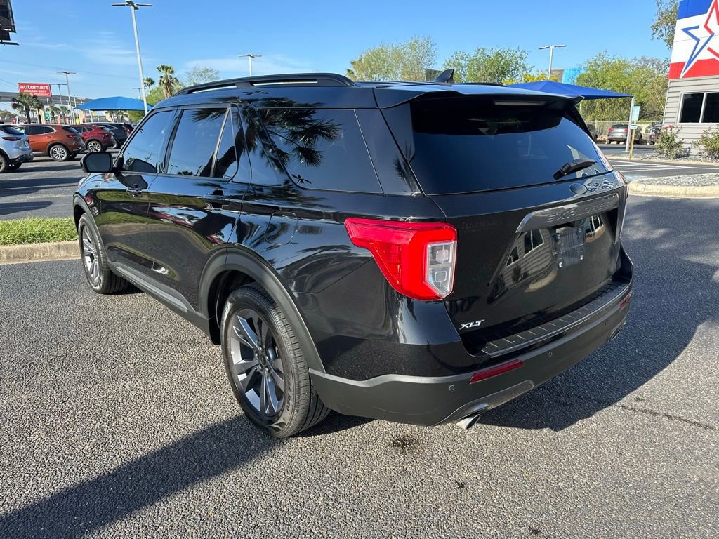 Certified 2022 Ford Explorer XLT w/ Equipment Group 202A RWD image 4