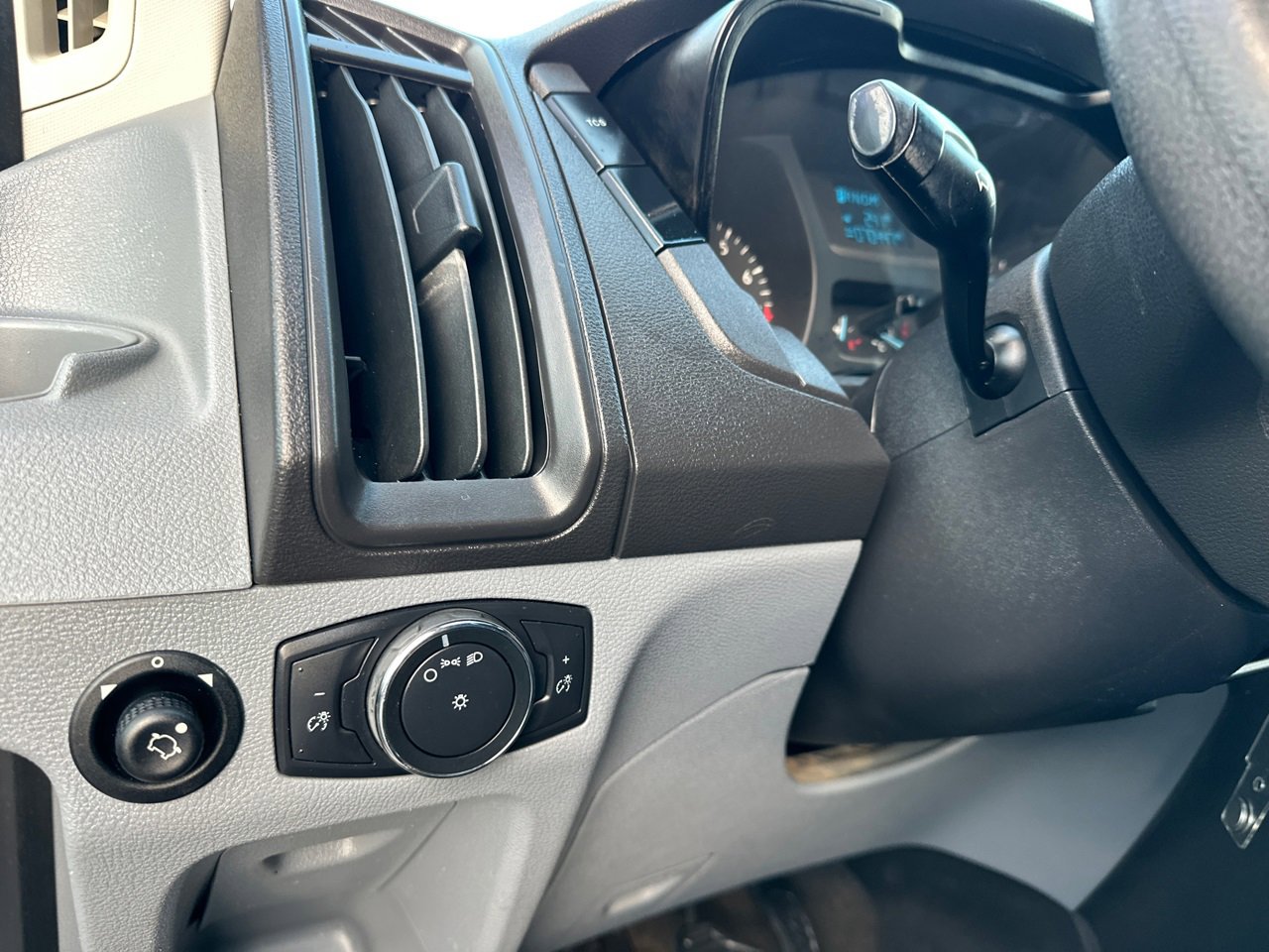 Used 2019 Ford Transit 250 130 Low Roof image 35