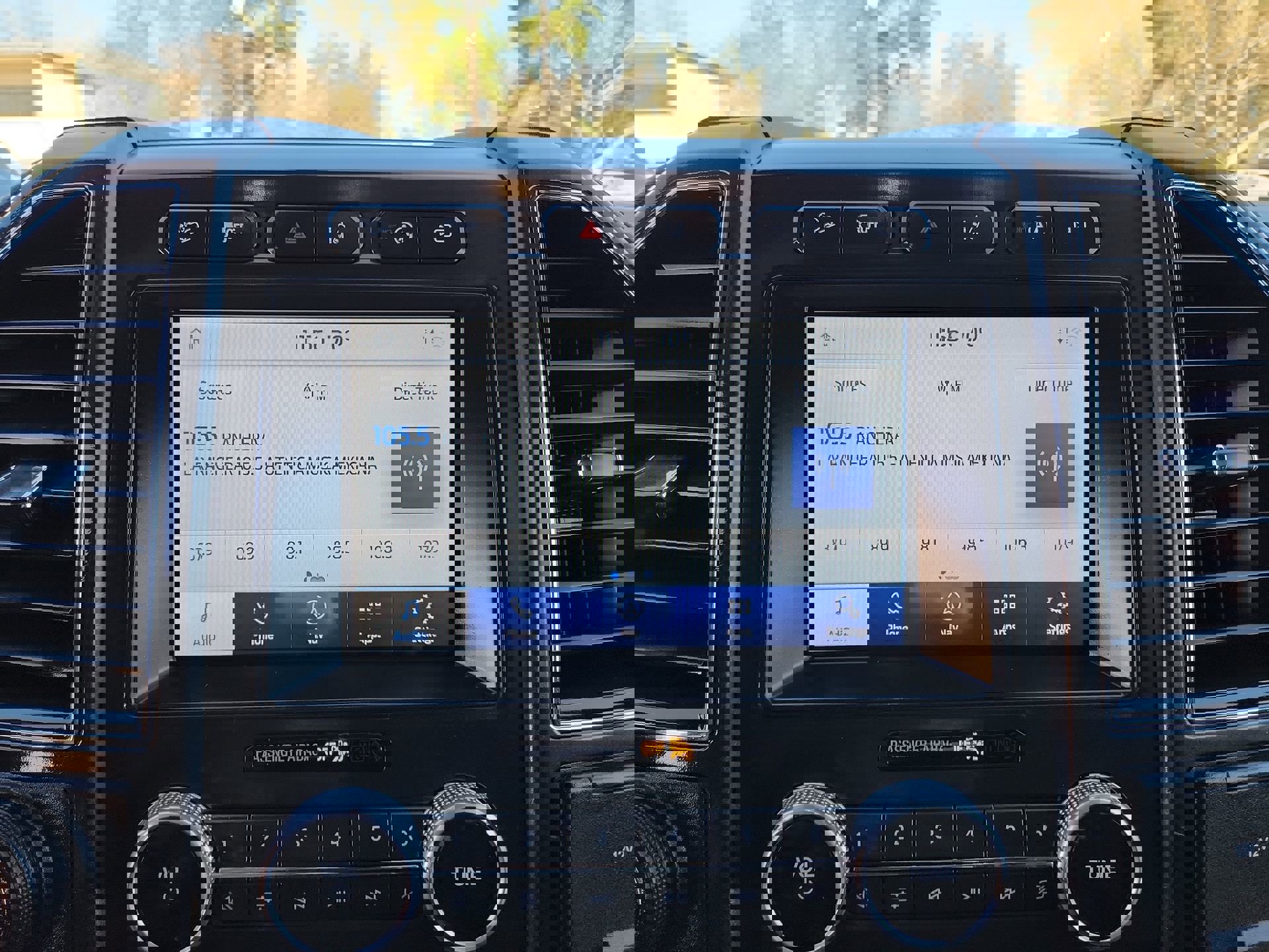 Used 2021 Ford Expedition Max Limited image 12